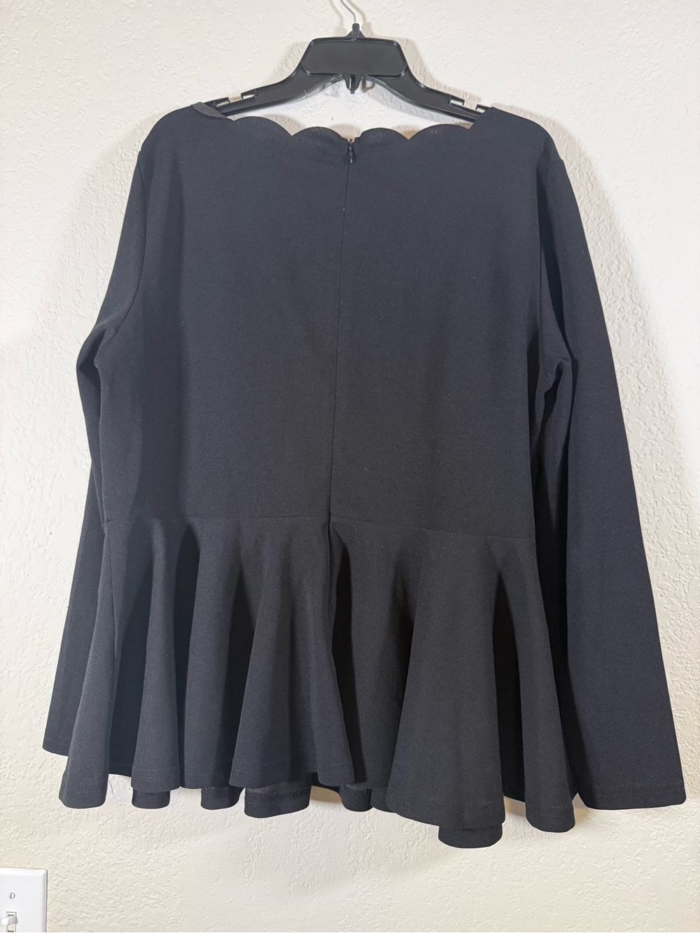 Classic Black Simple Scalloped Scoop Neck Blouse Top Peplum Womens - Picture 4 of 6